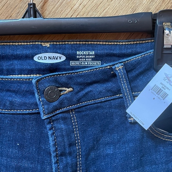 Old Navy Rockstar Super Skinny High Rise Jeans - size 8 - Picture 3 of 3